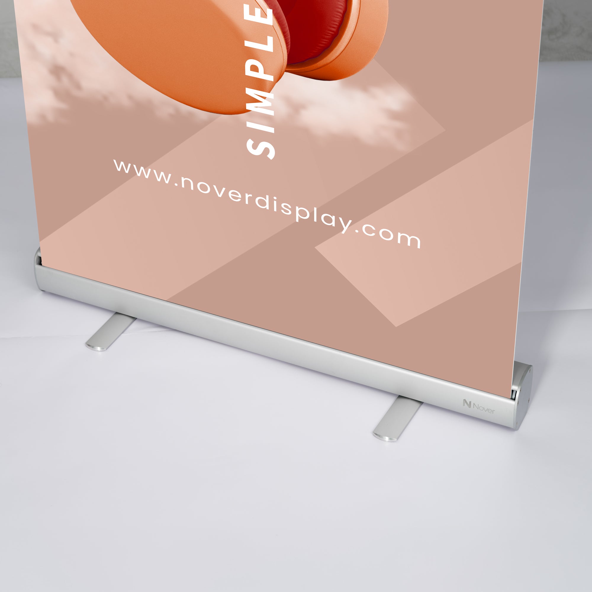Retractable Banner Stand Essential